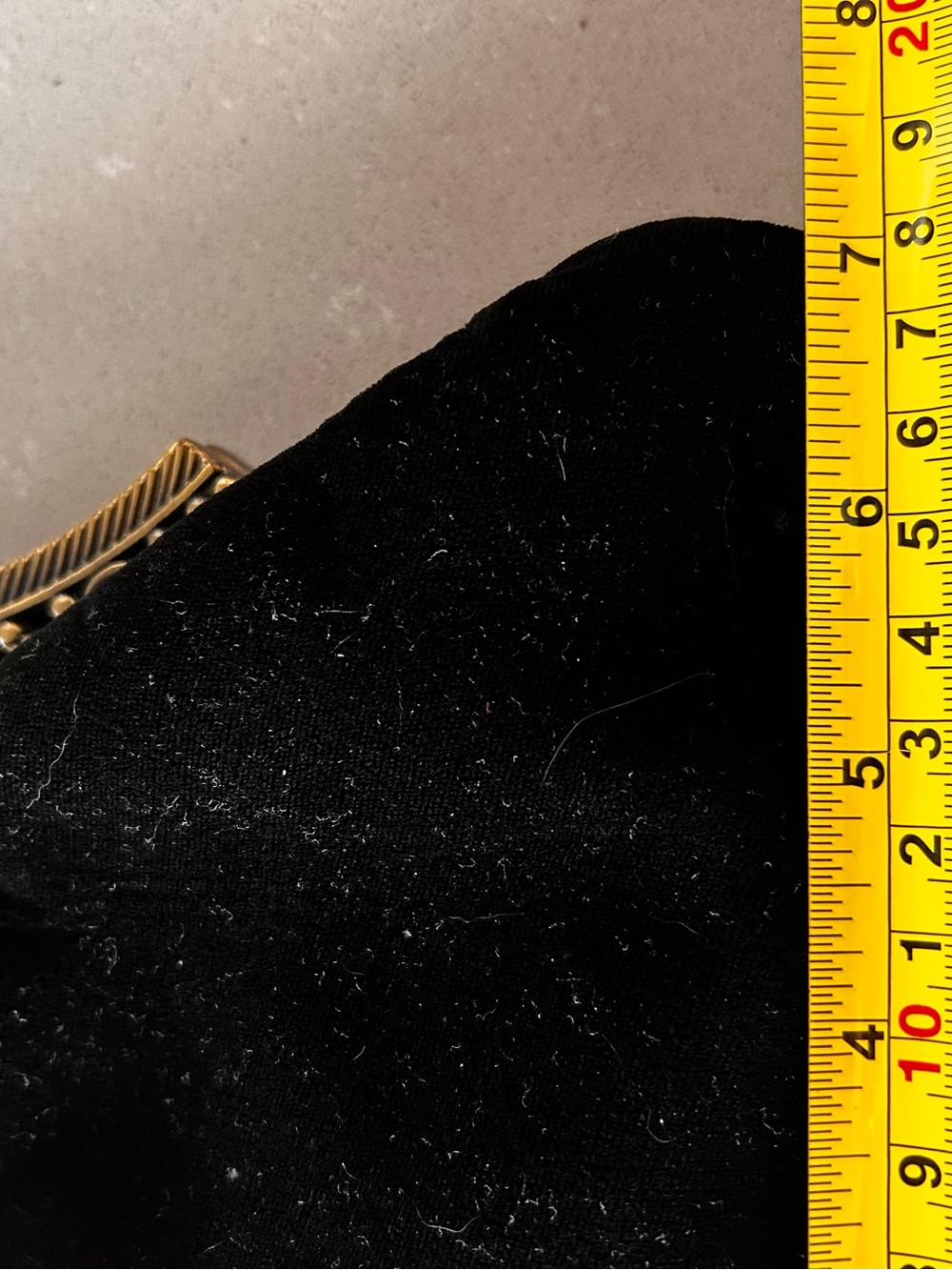 House of Harlow 1960 Velvet Kiss Lock Clutch - Picture 8 of 10